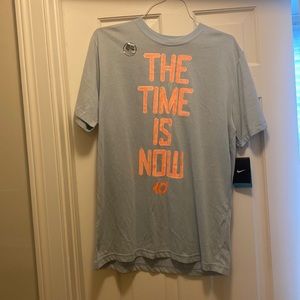 Nike men’s style 546149 basketball glow in dark large shirt